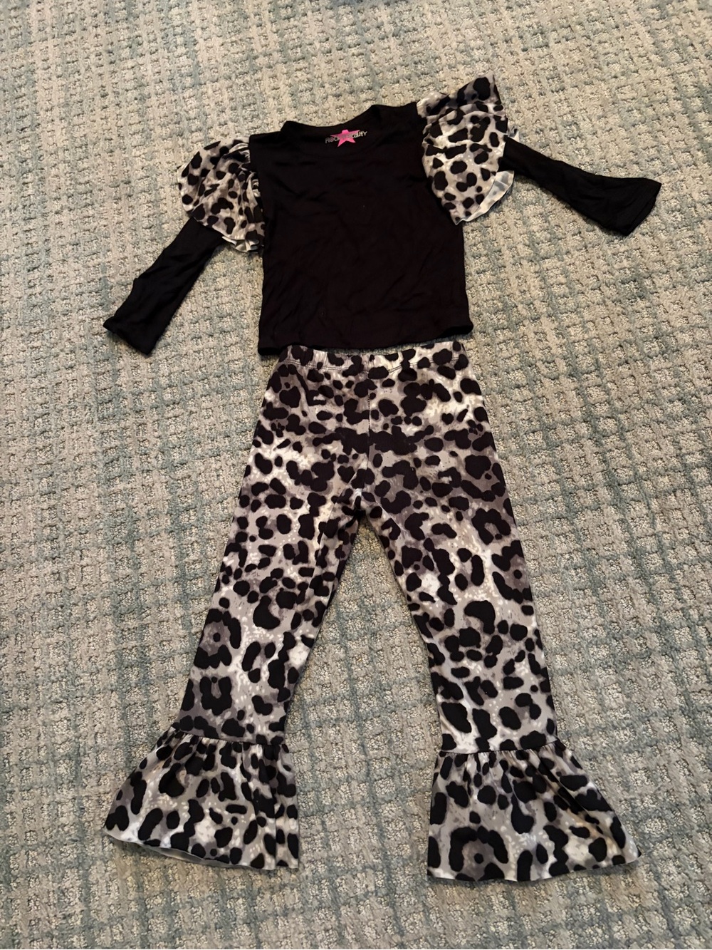 Girls' Rock n Beauty Black and Cream Leopard Ruffle Matching Set Top/Pants EUC